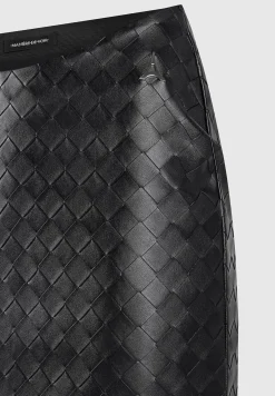 Woven Leather Dipped Waist Mini Skirt - Black
